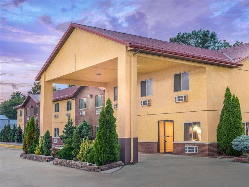 Super 8 By Wyndham Olney Motel Екстериор снимка